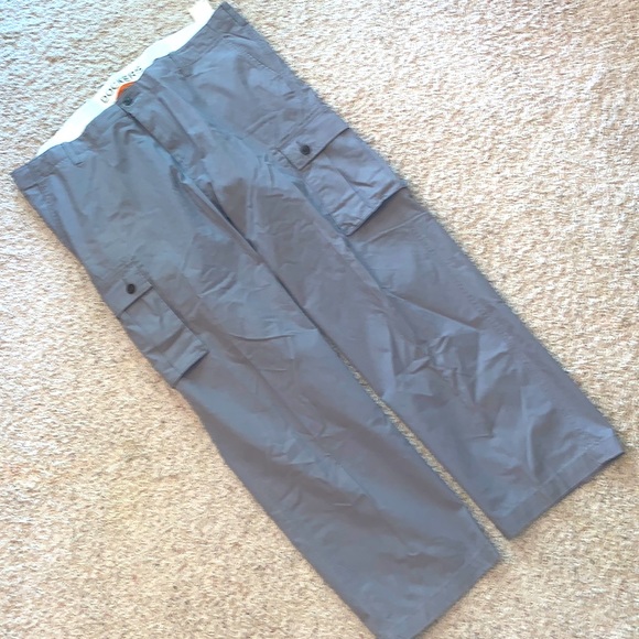 NEW⭐️DOCKERS⚓️Cargo Pants 42 X 32 Gray😎 - Picture 3 of 13